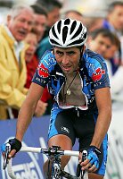 Etappe Grenoble - Courchevel
Joseba Beloki, Liberty Seguros - W�rth Team
[� by J�rgen Burkhardt, B�renhofstra�e 25, 70771 Leinfelden-Echterdingen. Telefon 0711/791424, Fax 0711/791437.Postbank Stuttgart(BLZ 600 100 70) Konto 234130-708) www.radsportfoto.de. Bitte zwei Belegexemplare zusenden. Nutzung ist honorarpflichtig gemaess MFM zzgl. 16% MWSt. Drittrechte sind nicht geklaert. NO MODEL RELEASE. Jede Weitergabe dieses Materials an Dritte ohne ausdrueckliche Genehmigung ist untersagt.]

