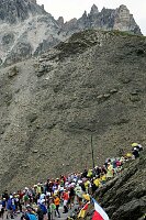11. Etappe Courchevel - Briancon 173 km
500 Meter un terhalb vom Galibier
[� by J�rgen Burkhardt, B�renhofstra�e 25, 70771 Leinfelden-Echterdingen. Telefon 0711/791424, Fax 0711/791437.Postbank Stuttgart(BLZ 600 100 70) Konto 234130-708) www.radsportfoto.de. Bitte zwei Belegexemplare zusenden. Nutzung ist honorarpflichtig gemaess MFM zzgl. 16% MWSt. Drittrechte sind nicht geklaert. NO MODEL RELEASE. Jede Weitergabe dieses Materials an Dritte ohne ausdrueckliche Genehmigung ist untersagt.]

